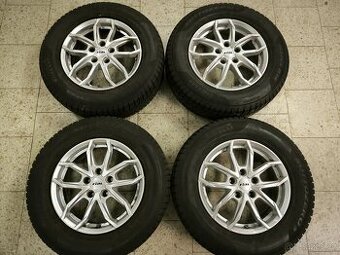 Mazda CX-30 215/65 R16 zimní Pirelli