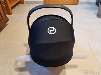 Cybex Aton M i-Size - cerna barva