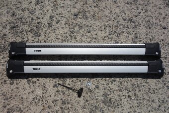 Střešní nosiče Thule WingBar Edge 9582 pro auta s podélníky