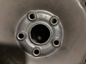 Disky plechove 205/55/16 skoda superb a zimni pneu s disky