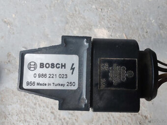 Zapalovací cívka Bosch 0986221023 - Fabia, Octavia, Polo atd