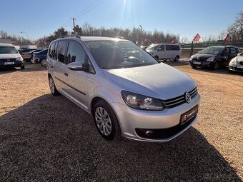 Volkswagen Touran, 1.6TDi 77kWWEBASTOVÝHŘEV SED