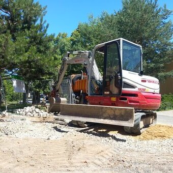 Takeuchi tb260