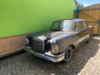 Mercedes w111 220 Sb