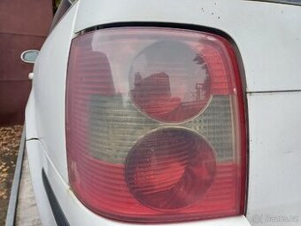 Zadní světla na vw passat b5.5