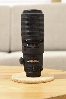 Nikon AF Micro-Nikkor 200mm f/4D IF-ED + HN-30
