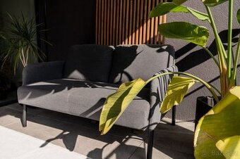 IKEA GLOSTAD 2-místná pohovka – Knisa tmavě šedá