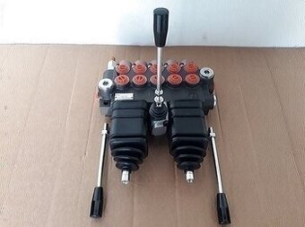 Rozvaděč 5 sekcí, ovládání 2x joystick + 1x páka