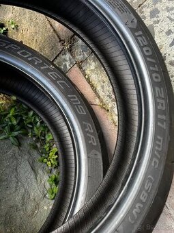 Metzeler Sportec M9 RR – 120/70 ZR17 & 180/55 ZR17