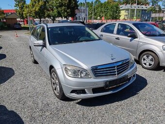 Mercedes-Benz Třídy C
220CDI