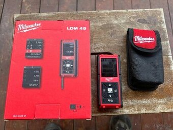 Milwaukee LDM 45 laserový dálkoměr
