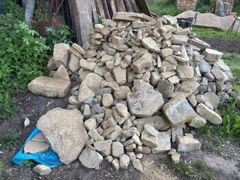 kameny za odvoz