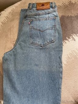 Dámské džíny z Kanady