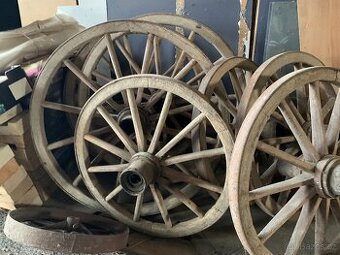 Prodám loukoťová kola