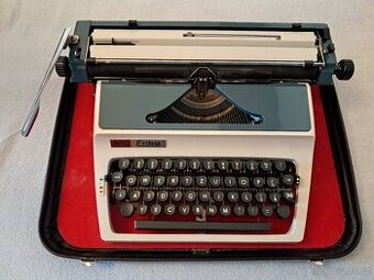 psací stroj Erika