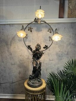 Figurální stolní lampa (144001)