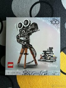 LEGO 43230 Kamera na počest Walta Disneyho