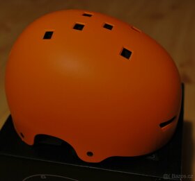 helma přilba Sport Helmet Loogu orange velikost M 55-58 410g