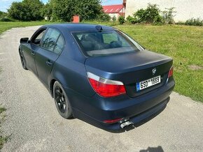 BMW e60 520i