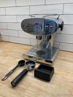 Francis Francis kavovar X1