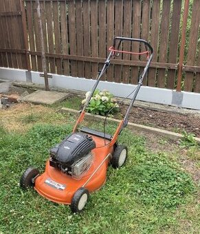 Prodám motorovou sekačku - 1