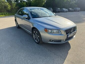 VOLVO S80 2.4 D5 RV. 2011 MANUÁL , KUŽE, ODNÍMATELNÉ TAŽNÉ