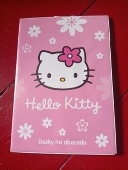Desky na abecedu Hello Kitty včetně písmen