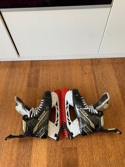 ⛸️ CCM Tacks AS-V Pro – profi hokejové brusle vel. 45.5 (EU) - 1