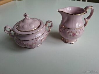 Růžový porcelán
