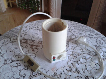 ohříváček dětských lahví
