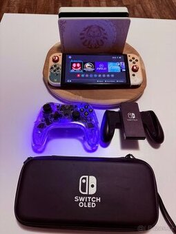 Nintendo switch OLED + hry + ovladač