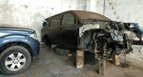 nissan pathfinder 2,5 dci Díly ,ram PRAHA