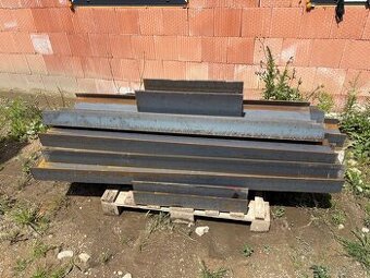 Traverzy IPE 220