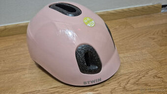 Dětská helma na kolo decathlon BTWIN 44-49 cm