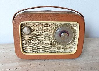 Krásný bytový doplněk - starožitné kabelkové rádio, rok 1958 - 1