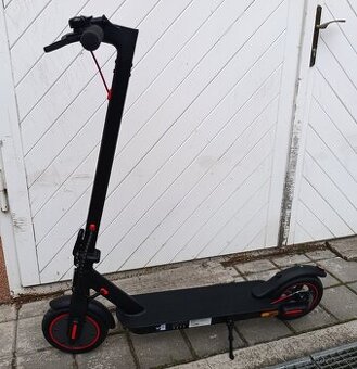 Elektrická koloběžka E9PRO Scooter