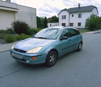 Ford Focus 1.4 55 kW rv 99