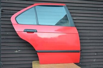 Zadní P dveře na BMW e36 sedan