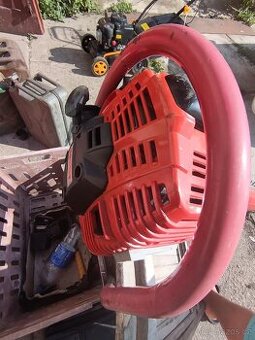 Křovinořez HECHT 154 s velkým příslušenstvím