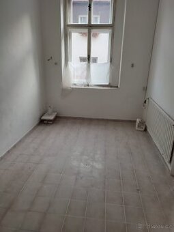 Pronájem nebytových prostor Březová u KV