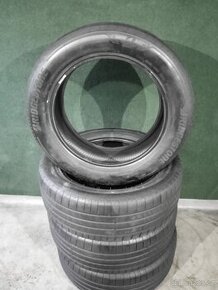 4ks letni 235/55/19 Bridgestone