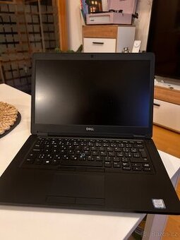 Notebook Dell Latitude 5490 - top stav