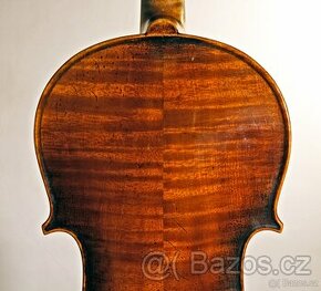Nádherné housle z 19-ho století opravené F. Herclíkem 1910
