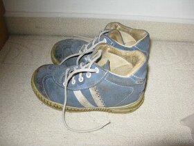 Pegres celoroční boty vel. 25, vnitřní délka 161 mm