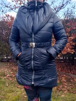 Dámský pohodlný hřejivý kabát vel. 38, M