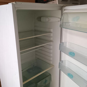 Lednice vestavná elektrolux