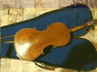 Housle z první republiky