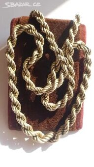 Wallis Stribrny Nahrdelnik