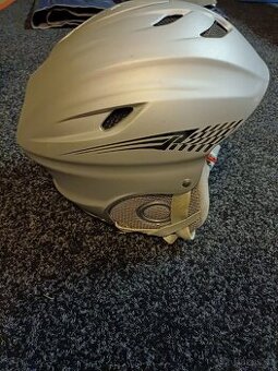 Dětská lyžařská helma