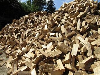 TVRDÉ MĚKKÉ PALIVO,ŠTÍPANÉ PALIVOVÉ DŘEVO SUCHÉ